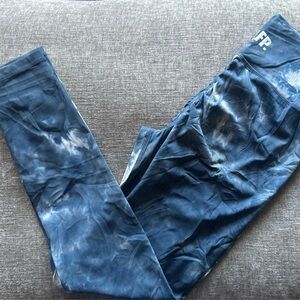 Blue Tie-Dye scrunch  Leggings.

Bundle with other leggings for value 😁